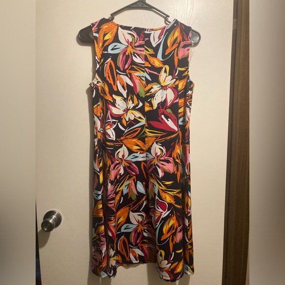 MSK Dress - Picture 2 of 5